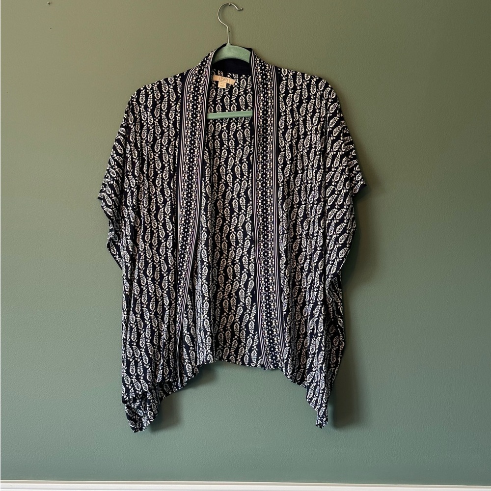 LOFT Navy and Cream Paisley Kimono